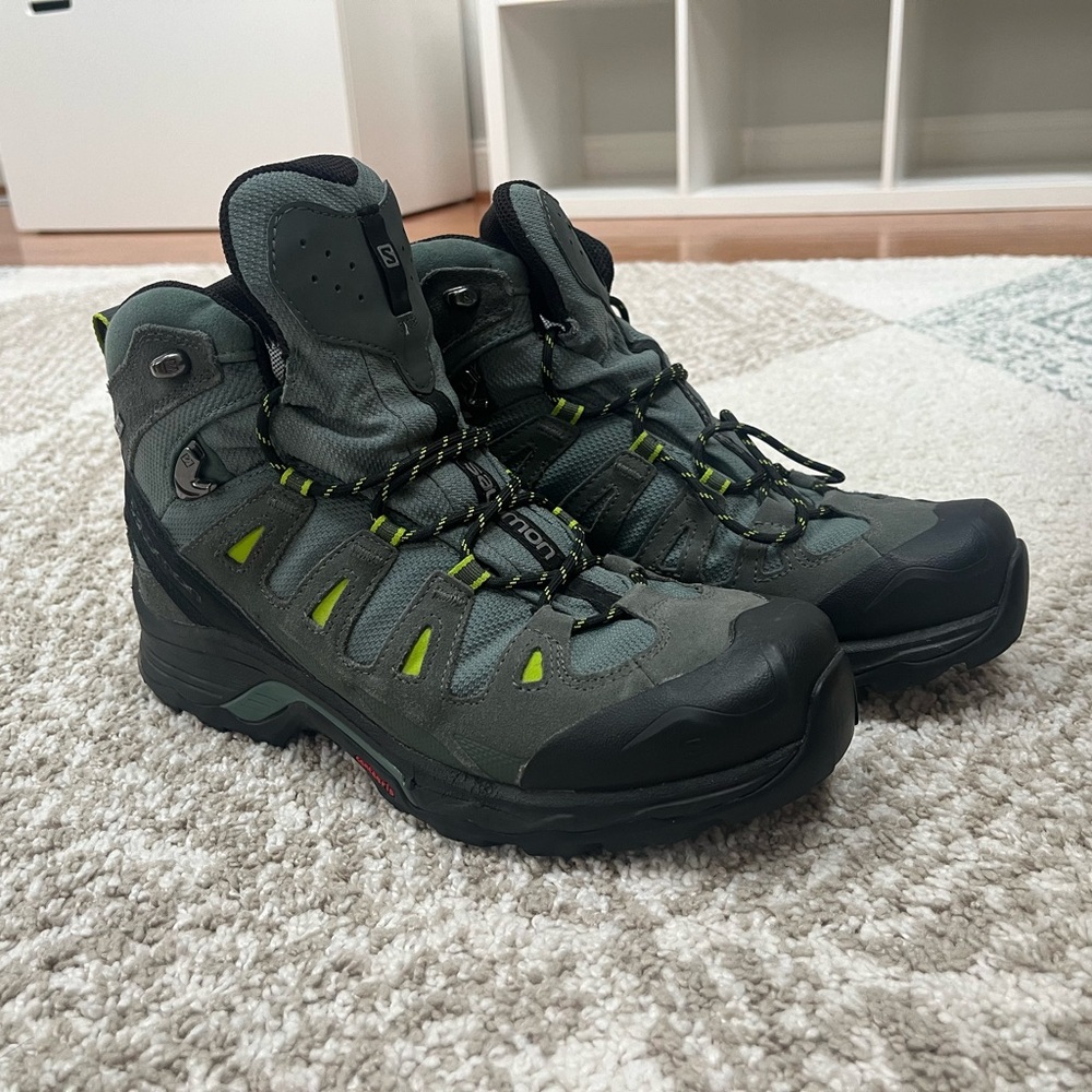 Salomon Men's Quest 4D 3 Gore-TEX Backpacking Boots, Green Size 10